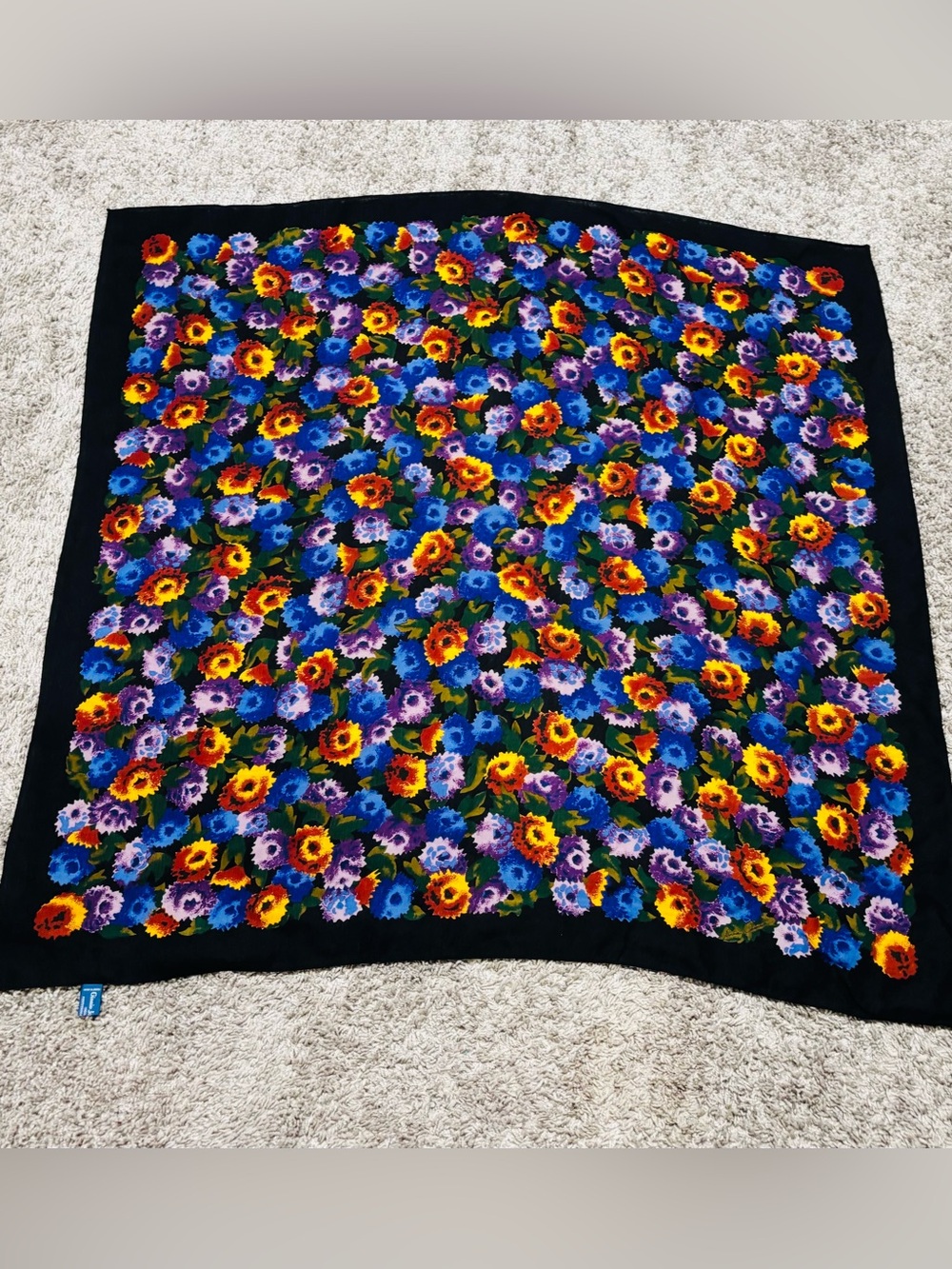 ❤️Vintage 100% Wool Ginnie Johansen Floral Spray Scarf - Picture 8 of 8